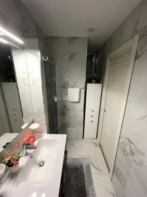 White House Spacca Napoli 외부 사진